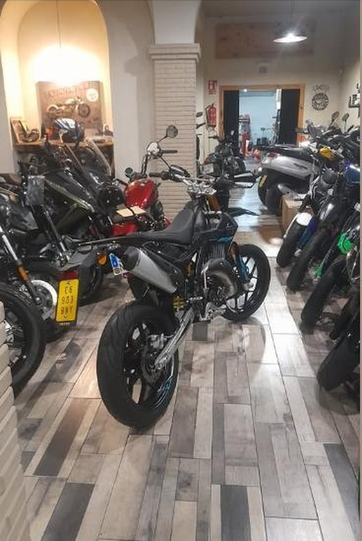 Rieju MRT 50 Pro Black Series Supermotard en Orihuela
